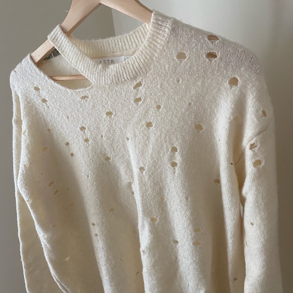 ASTR the Label Distressed Sweater - Picture 3 of 12